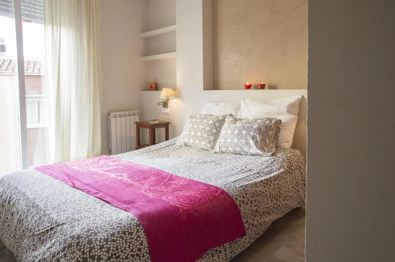 Sea & Wave Palencia Superior Pool Apartment Μάλαγα